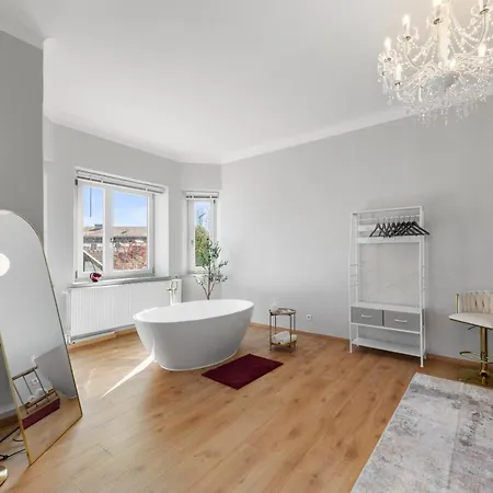 Liebelei Boutique - 2 Min Zum Bahnhof, Eigener Parkplatz *