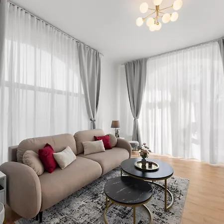 Liebelei Boutique - 2 Min Zum Bahnhof, Eigener Parkplatz Apartamento
