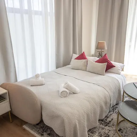 Liebelei Boutique - 2 Min Zum Bahnhof, Eigener Parkplatz