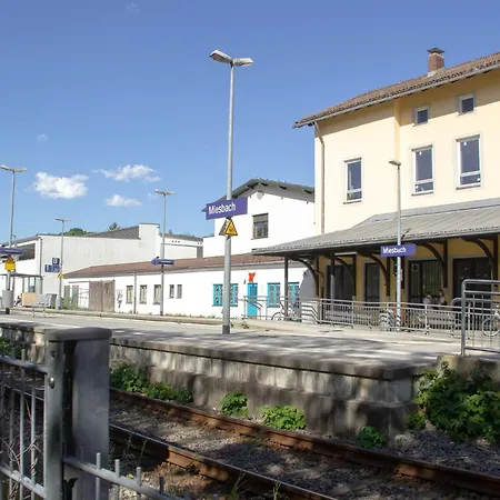 Boutique-apartment Liebelei Miesbach, Zentral, Terrasse, Parkplatz Apartment Miesbach