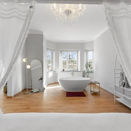 Liebelei Boutique - 2 Min Zum Bahnhof, Eigener Parkplatz *