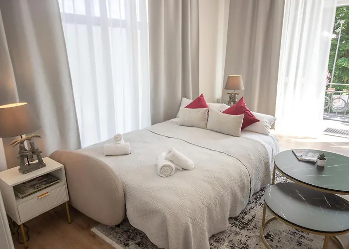 Liebelei Boutique - 2 Min Zum Bahnhof, Eigener Parkplatz